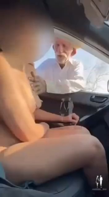 Indian couple teasing old man in Rajasthan
